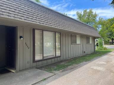 Main picture of 3528 E 48th Pl