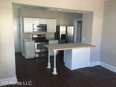 Main picture of 1113 E Blackford Ave