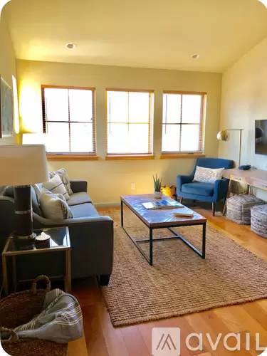 Main picture of 107 Valley Ct