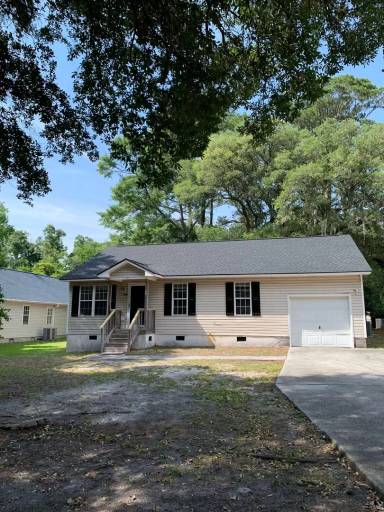 Main picture of 211 Friendly Ln