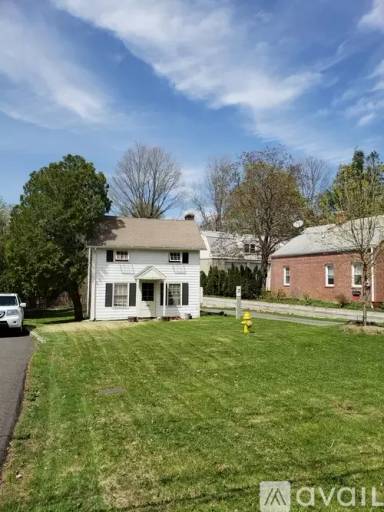 Main picture of 13 Sunset Ln