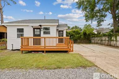 Main picture of 2109 James St