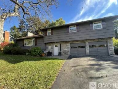 Main picture of 107 Margo Ln