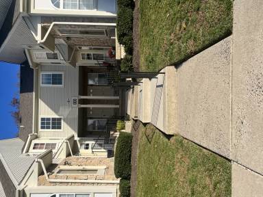Main picture of 604 Eaton Ct