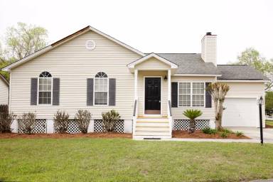 Main picture of 2363 Parkstone Dr