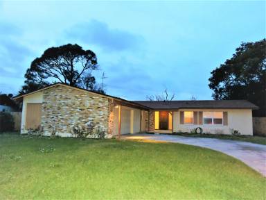 Main picture of 6402 Vergil Ln