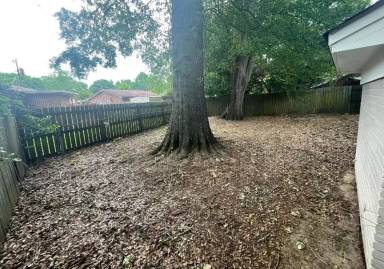 Main picture of 2111 Yarbrough St