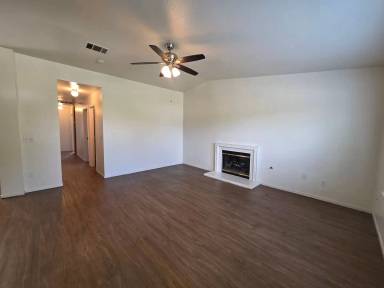 Main picture of 2211 W Sweet Ct