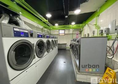 Main picture of 250 Clarkson Ave