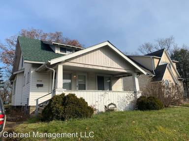 Main picture of 2118 Flushing Rd