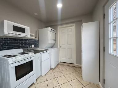 Main picture of 419 Pruitt Ave