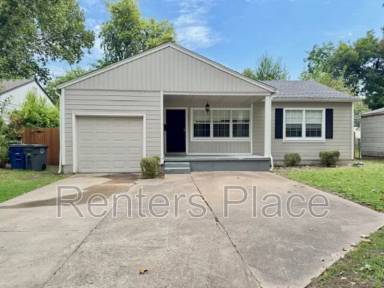 Main picture of 4947 S Troost Ave