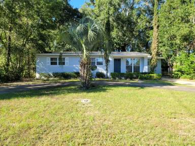 Main picture of 117 W Highland Dr
