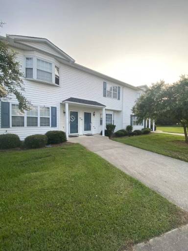 Main picture of Sterling Pointe Apartments