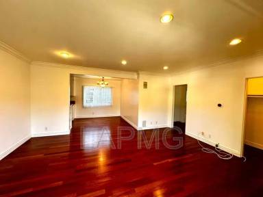 Main picture of 8130 Norton Ave