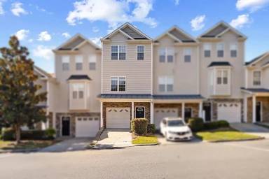Main picture of 650 Ganyard Farm Way Apartments