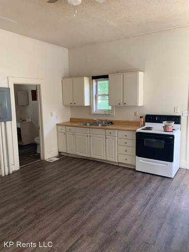 Main picture of 917 W Louisiana St