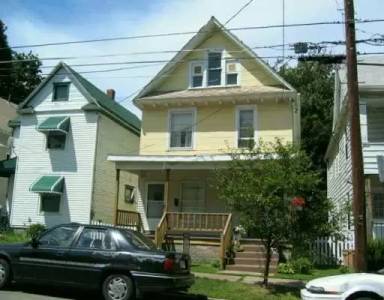 Main picture of 330 E 27th St