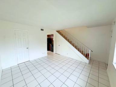 Main picture of 4100 NW 16th Ave