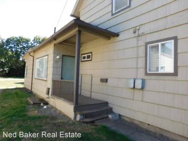 Main picture of 992 Garnet St NE