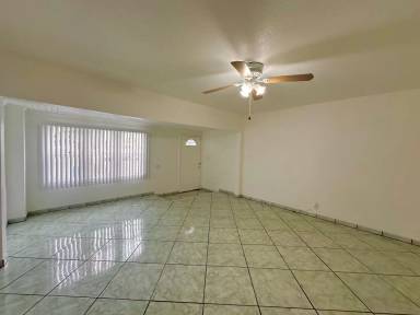 Main picture of 7100 S Figueroa St