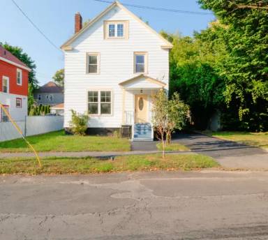 Main picture of 206 W Pleasant Ave