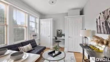 Main picture of 27 E Willis St