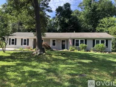 Main picture of 1104 Washington Ave