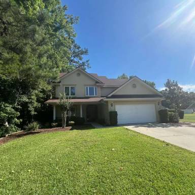 Main picture of 110 Parkside Dr