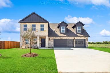 Main picture of 209 Cedar Elm Ln
