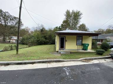 Main picture of 414 St Luke St