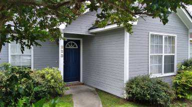 Main picture of 225 Blue Pool Dr