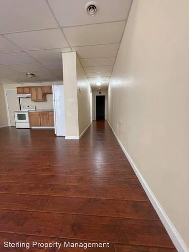 Main picture of 460 Broad St