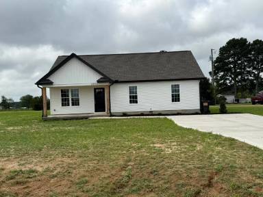 Main picture of 1359 Benson Hardee Rd