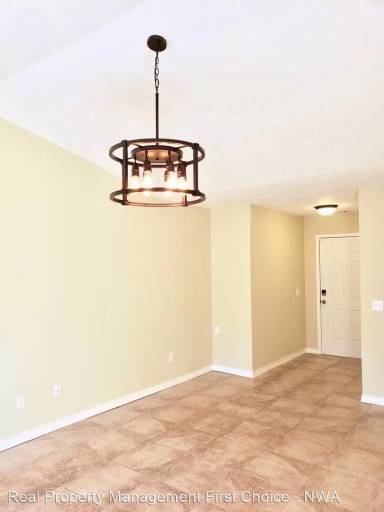 Main picture of 9 Brookhaven Ct