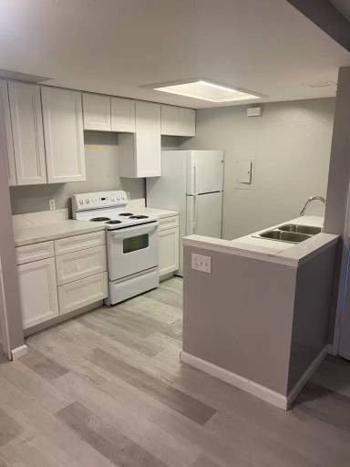 Main picture of 851 W San Ysidro Blvd