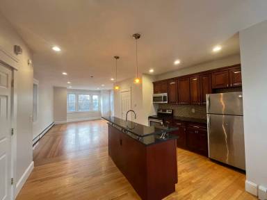 Main picture of 98 Knight St