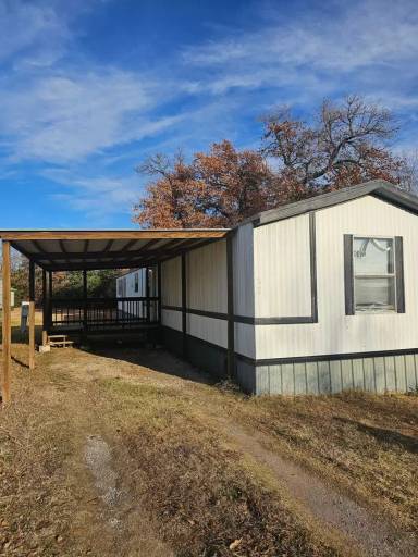 Main picture of 21186 SE 29th St