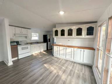 Main picture of 117 Beach Dr