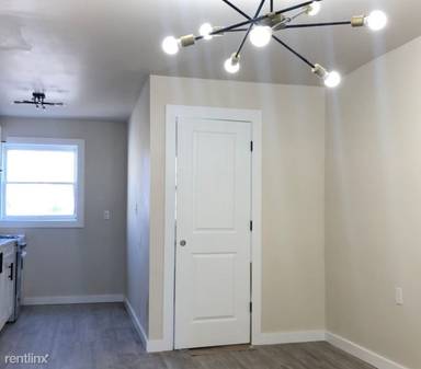 Main picture of 216 Fairmount Ave