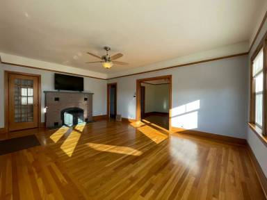 Main picture of 2615 I St