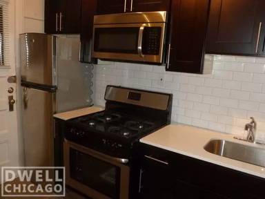 Main picture of 1353 W Touhy Ave