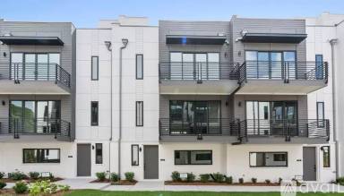 Main picture of 438 Plateau Pl NW