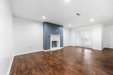 Main picture of Saratoga Lake Condominiums