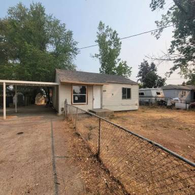 Main picture of 2219 E Weile Ave