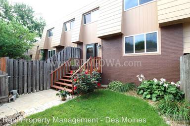 Main picture of 6750 School St