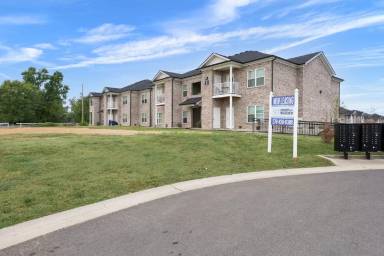 Main picture of Fox Ridge Apartments