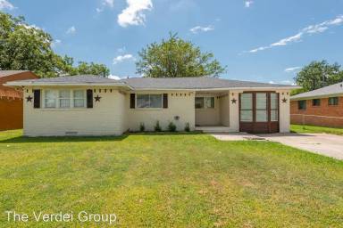 Main picture of 3428 Statler Dr