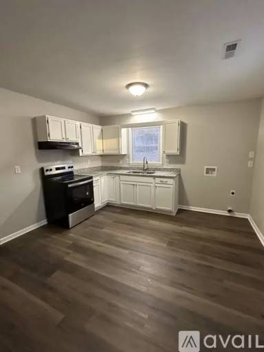 Main picture of 120 Ravenwood St