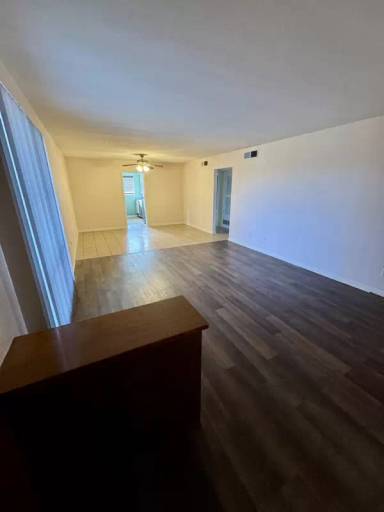 Main picture of 6900 Escondido Dr